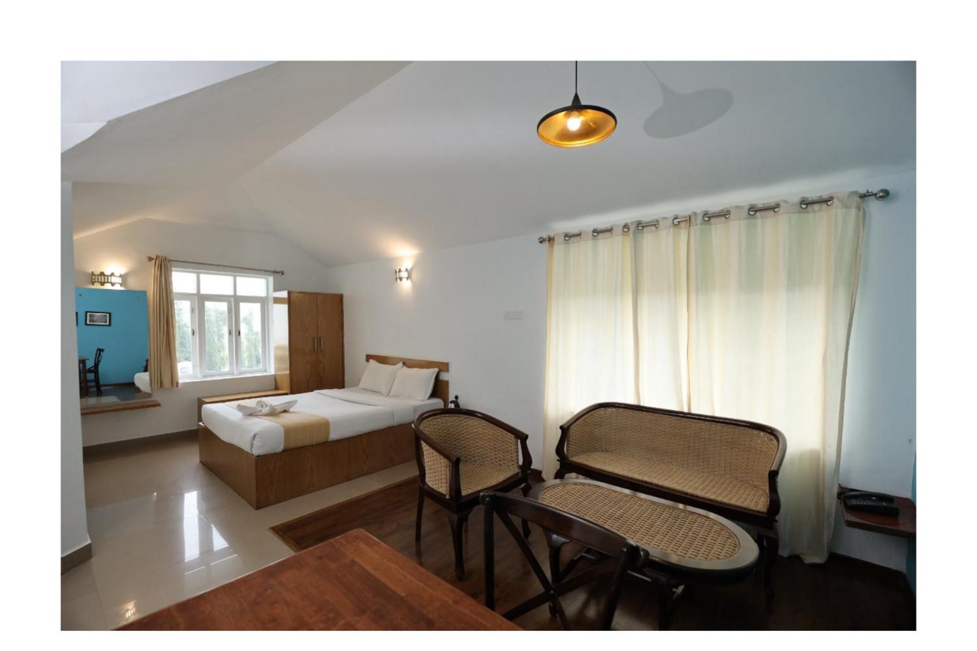 Coastal Grand Resort - Утакаманд Экстерьер фото